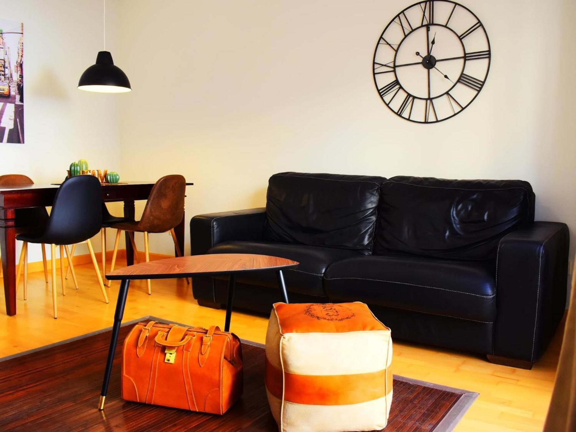 Tranquilo Apartamento Cerca Del Centro Historico Malaga Bagian luar foto
