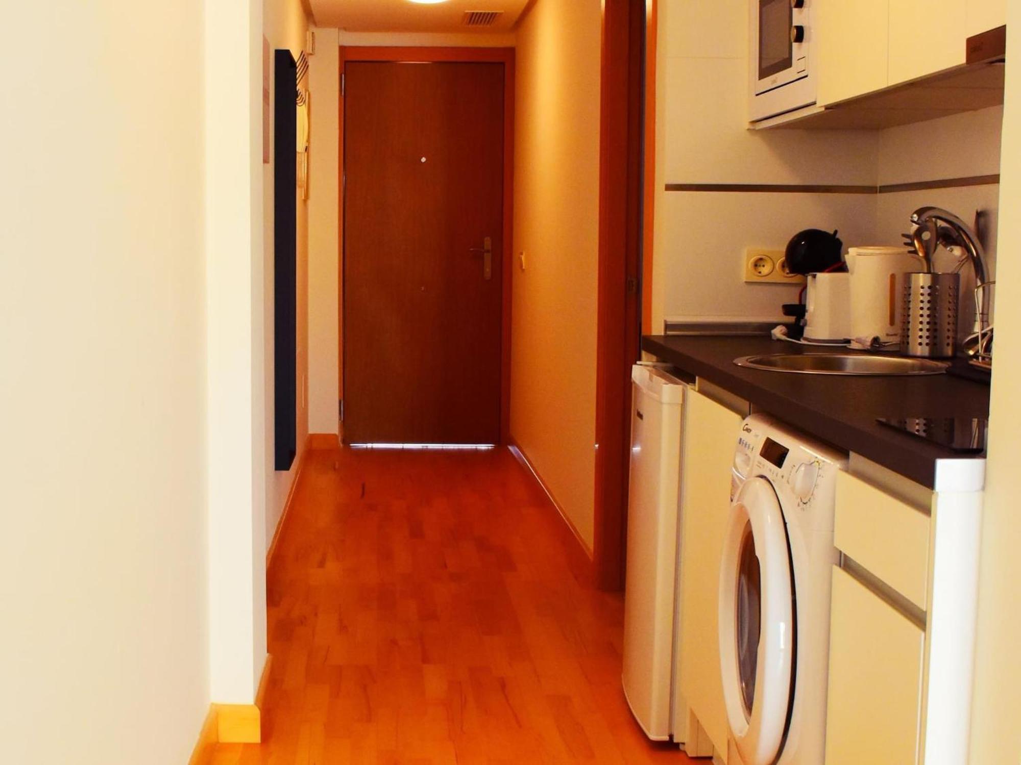 Tranquilo Apartamento Cerca Del Centro Historico Malaga Bagian luar foto