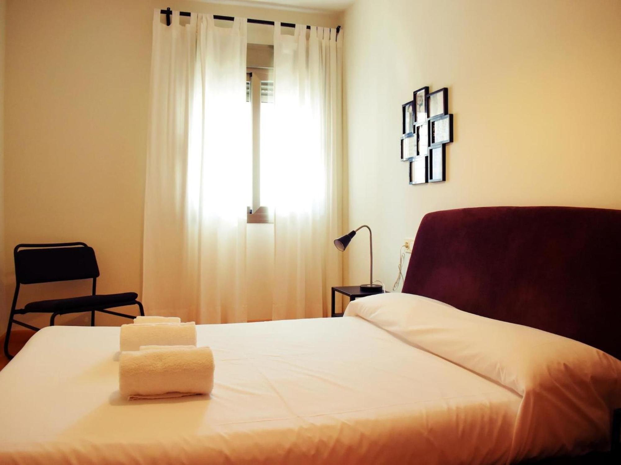Tranquilo Apartamento Cerca Del Centro Historico Malaga Bagian luar foto