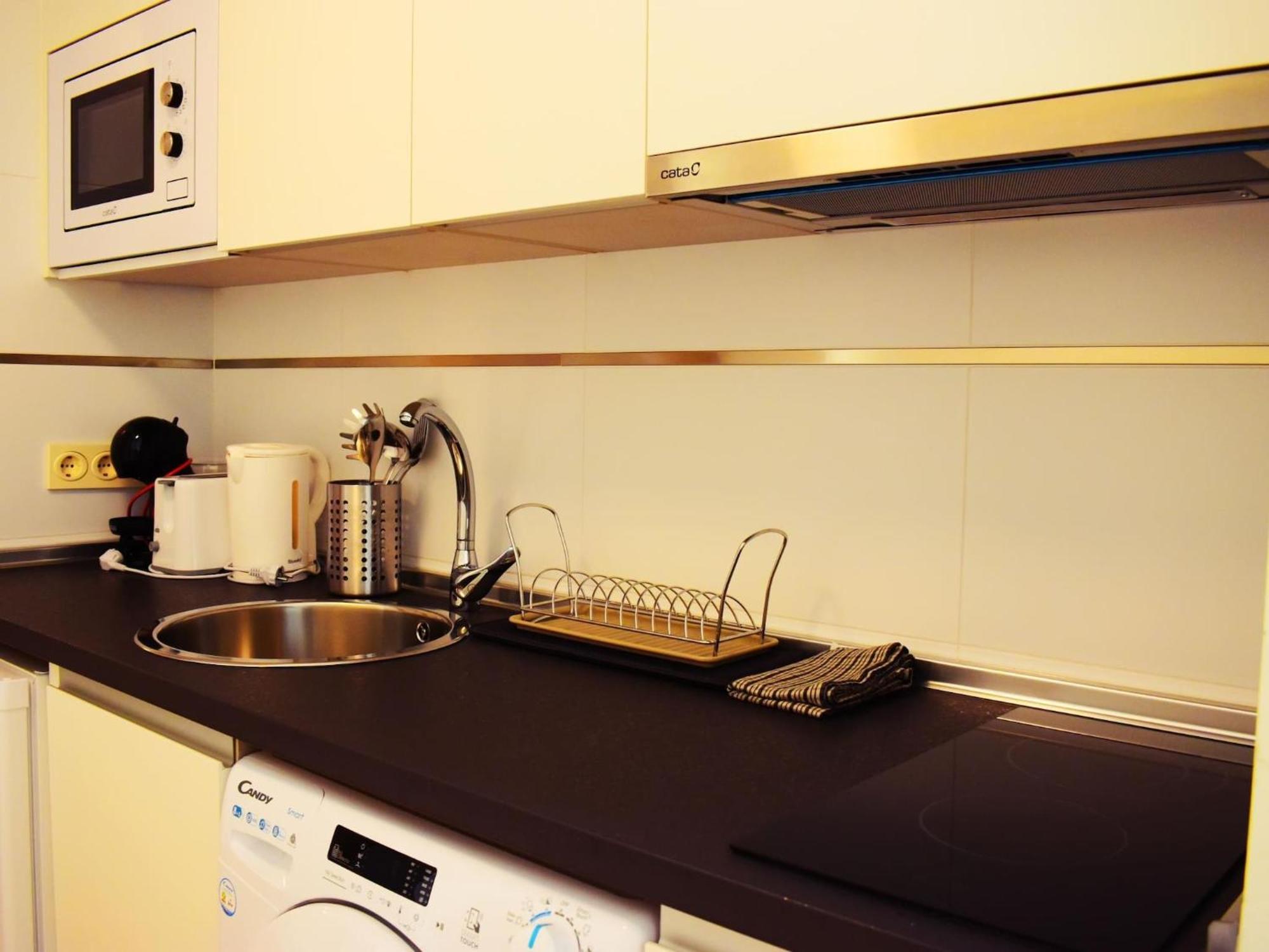 Tranquilo Apartamento Cerca Del Centro Historico Malaga Bagian luar foto